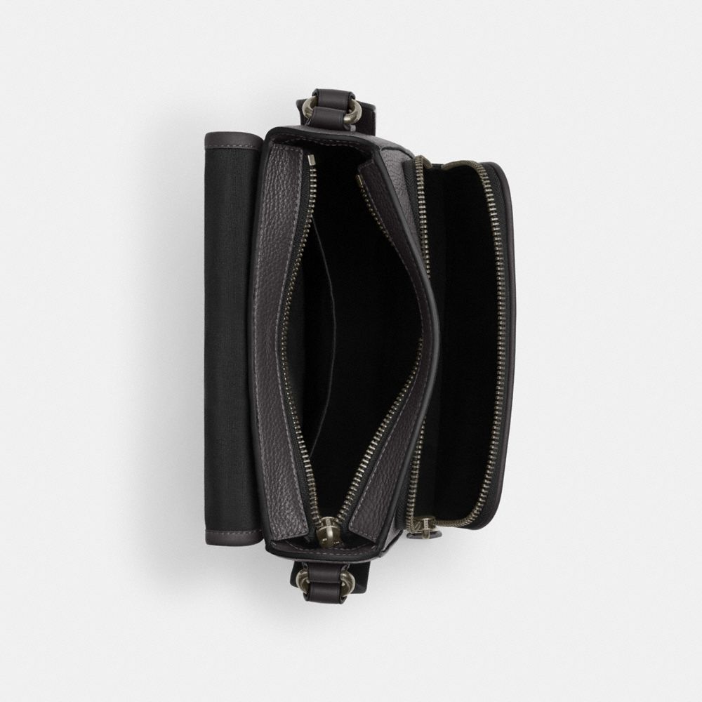 코치 Sullivan Flap Crossbody Bag 이미지