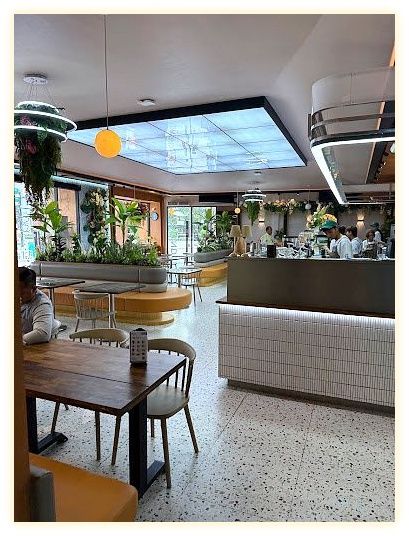 BEYOND CAFE สาขาถนนทหาร 이미지