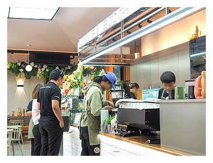 BEYOND CAFE สาขาถนนทหาร 이미지