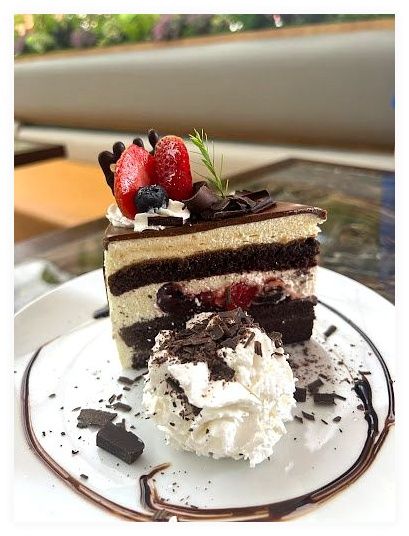 BEYOND CAFE สาขาถนนทหาร 이미지