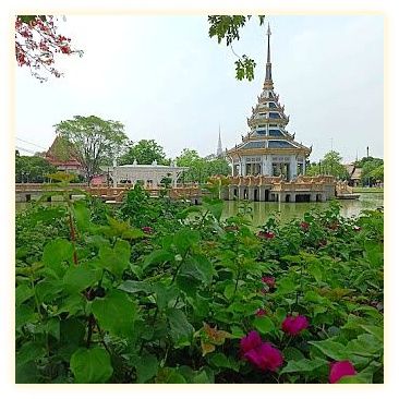 Chaloem Kanchanaphisek Park 이미지