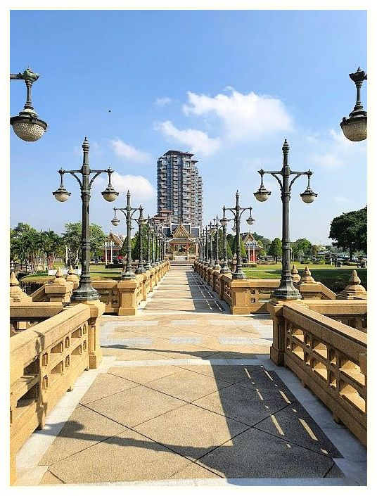 Chaloem Kanchanaphisek Park 이미지