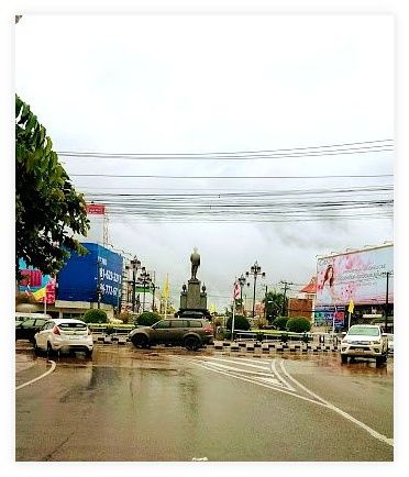 Kromluang Prachak Sinlapakhom Monument 이미지