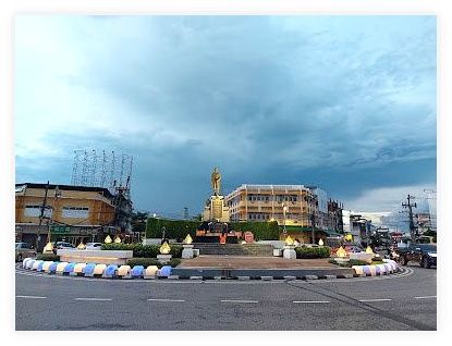 Kromluang Prachak Sinlapakhom Monument 이미지