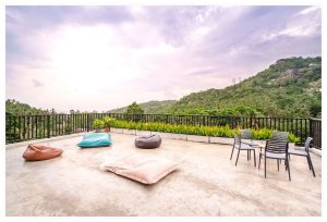 에메랄드빛 꿈결, 꼬따오의 별빛 아래 잠들다 – The Dearly Koh Tao Hostel 이미지