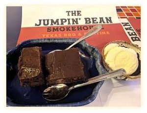 코사무이의 붉은 석양 아래, 텍사스의 향수를 담은 Jumping Bean 이미지