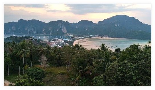 The Pirate Boat: Phi Phi Island Tour 이미지
