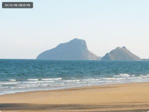 쁘라쭈압키리칸의 숨겨진 보석, 톨라니 리조트 Kui Buri: 에메랄드빛 파도와 함께 피어나는 행복 이미지