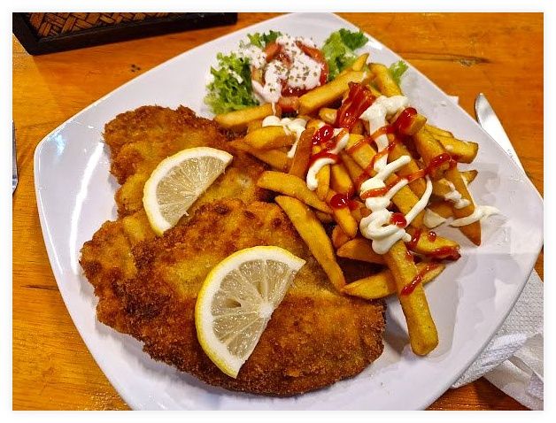 WHYNOT German Schnitzel House 이미지