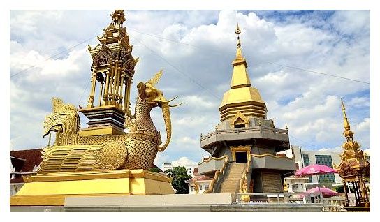 Wat Pothisomphon 이미지