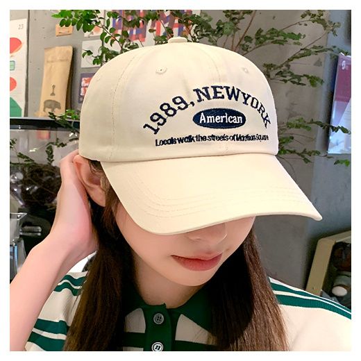 마이브이 1989 NY 남녀공용 커플 베이직 자수 볼캡 모자 1+1, 레드, 베이지 이미지