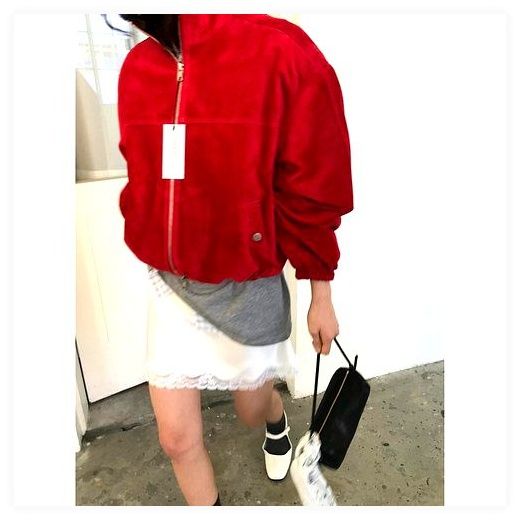 위아 살몬블루종, 레드 이미지