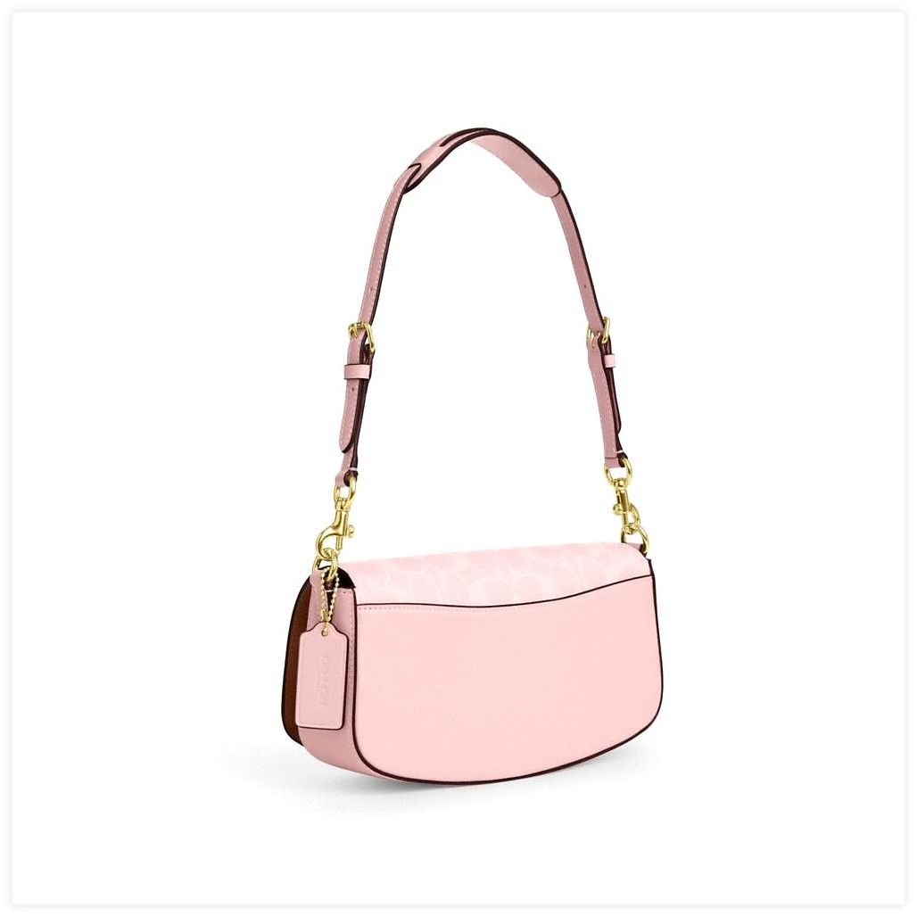 코치 Andrea Shoulder Bag In Signature Canvas 이미지