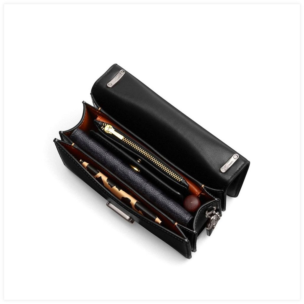 코치 Bandit Crossbody Bag 이미지