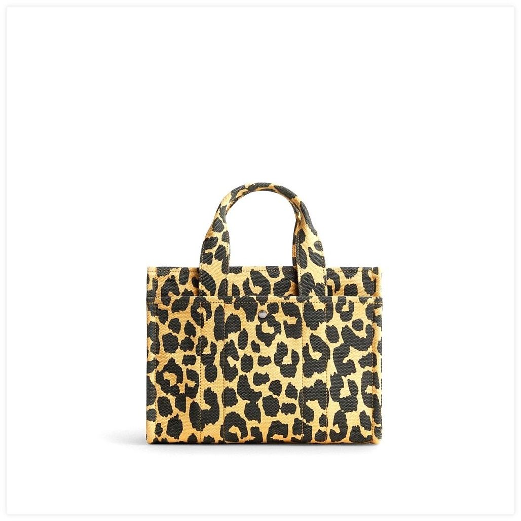 코치 Cargo Tote Bag 26 With Leopard Print 이미지