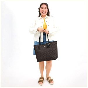 코치 시티 토트백 시그니처 캔버스 CV976 IMXAQ: 20대 30대 여성 가방 추천, 데일리백, 토트백 리뷰 이미지