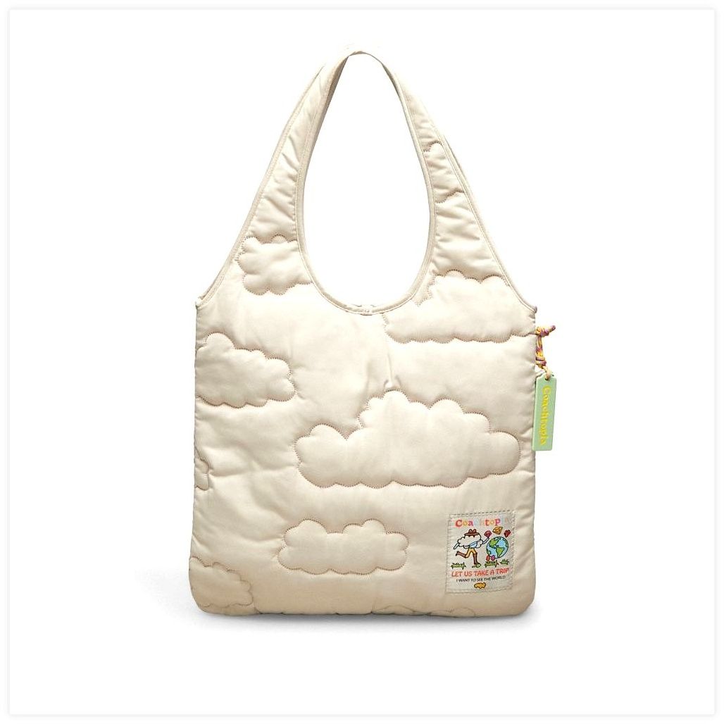 코치 Coachtopia Loop Flat Tote With Cloud Quilting 이미지