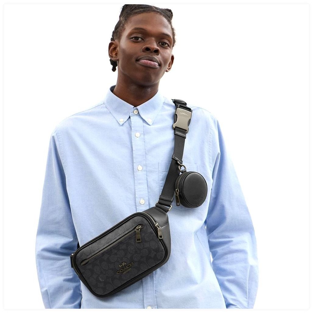 코치 Elias Belt Bag In Signature Canvas 이미지