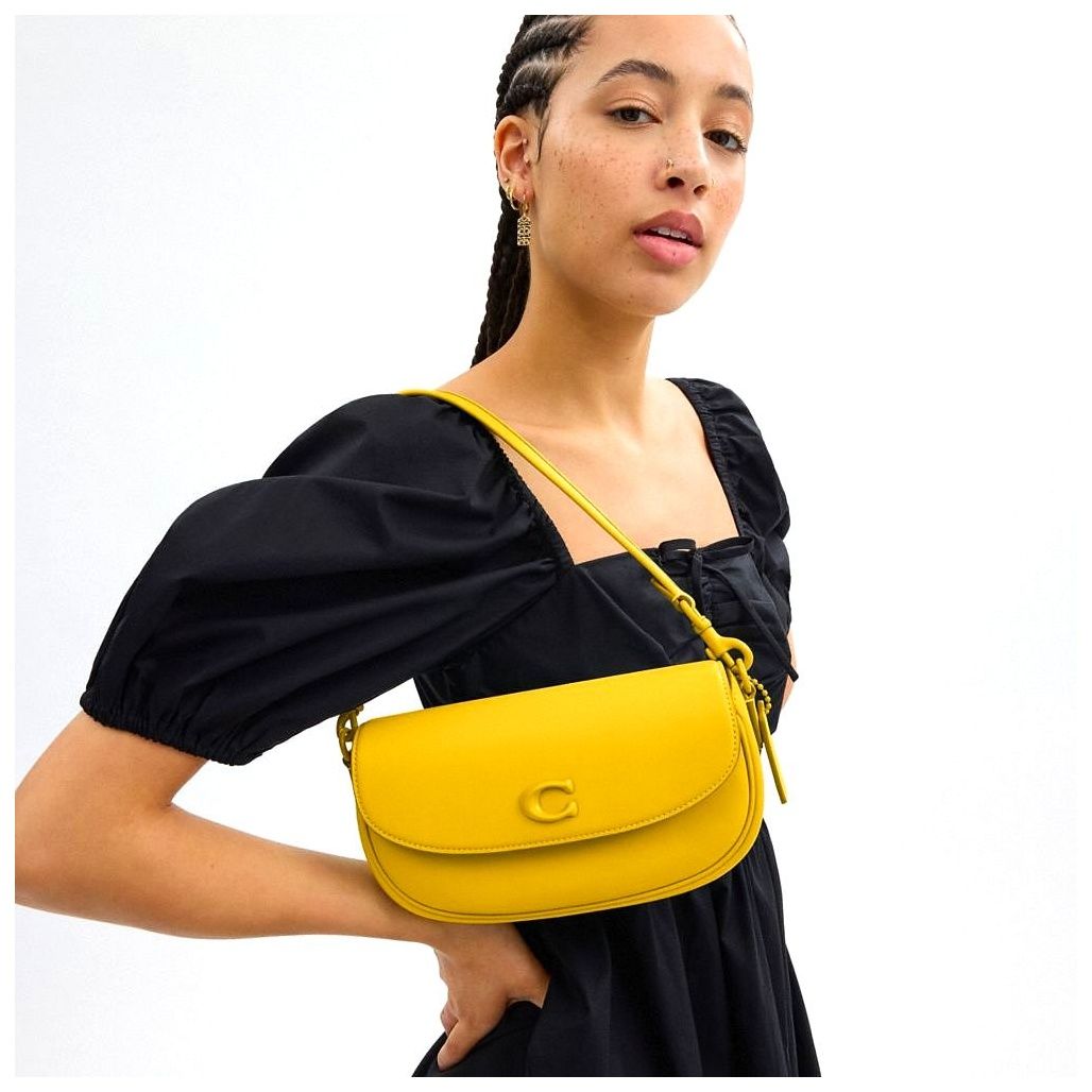 코치 Emmy Saddle Bag 23 이미지