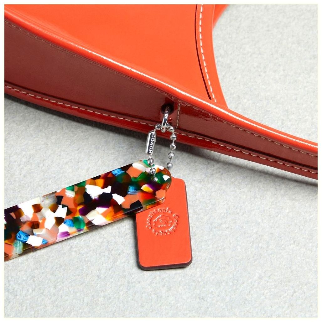 코치 Ergo Bag In Crinkle Patent Coachtopia Leather 이미지