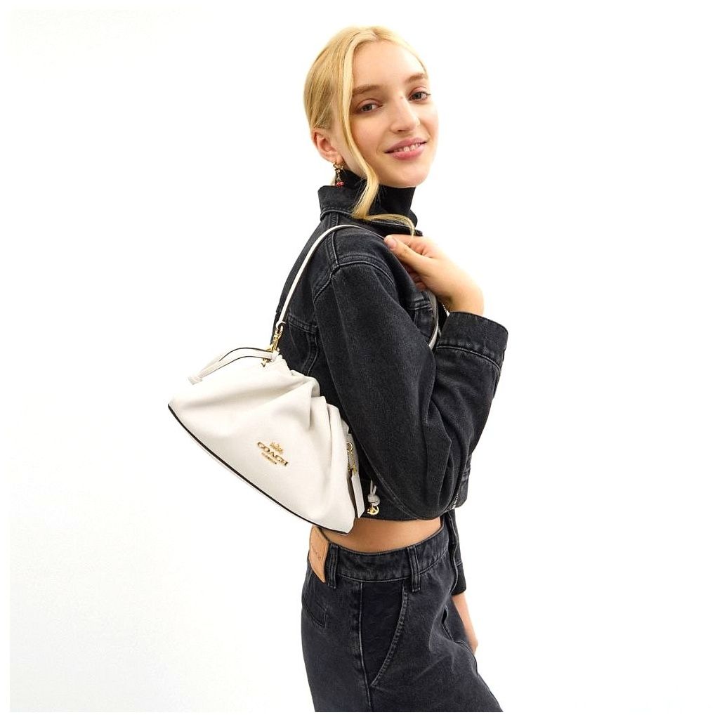 코치 Faye Shoulder Bag With Ruching 이미지