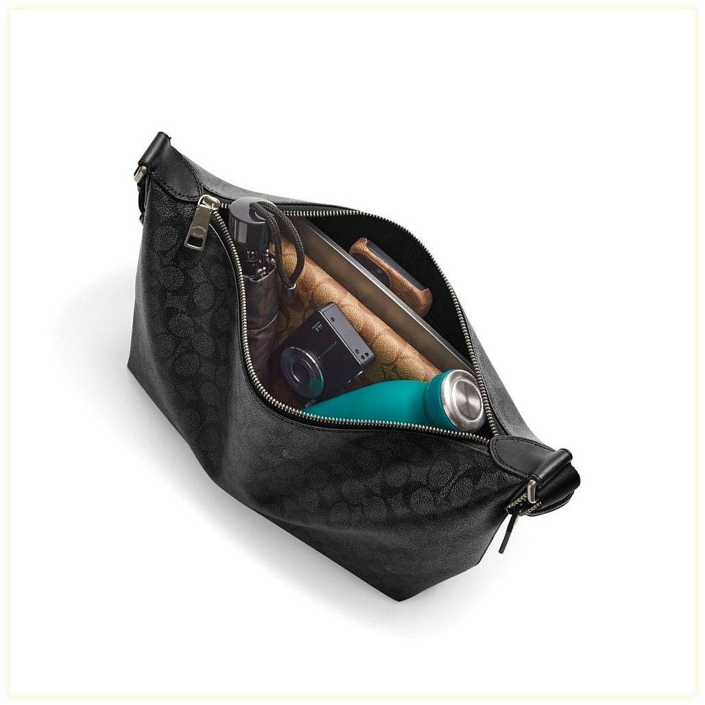 코치 Finn Crossbody Bag 이미지