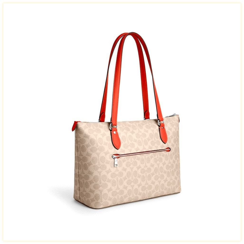 코치 Gallery Tote Bag In Signature Canvas 이미지
