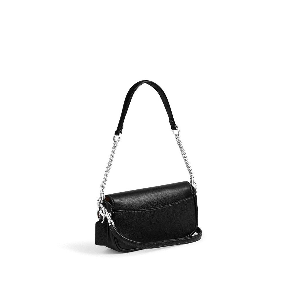 코치 Hailey Flap Bag 이미지