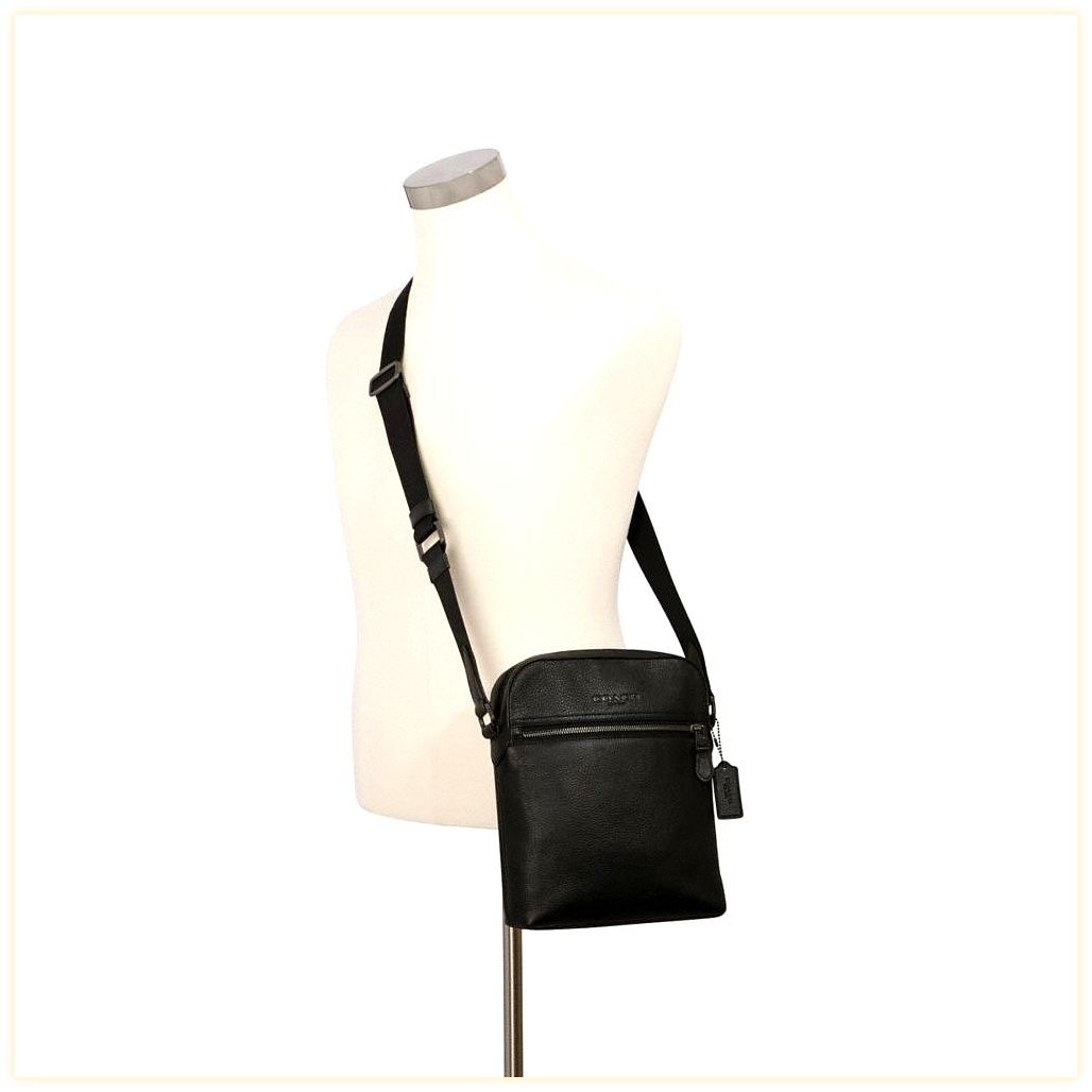 코치 Houston Flight Bag 이미지