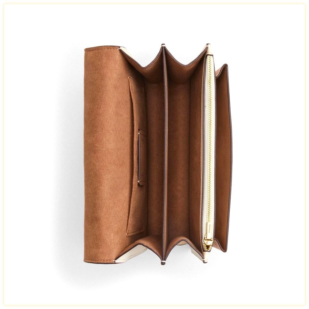 코치 Klare Crossbody Bag In Signature Canvas 이미지