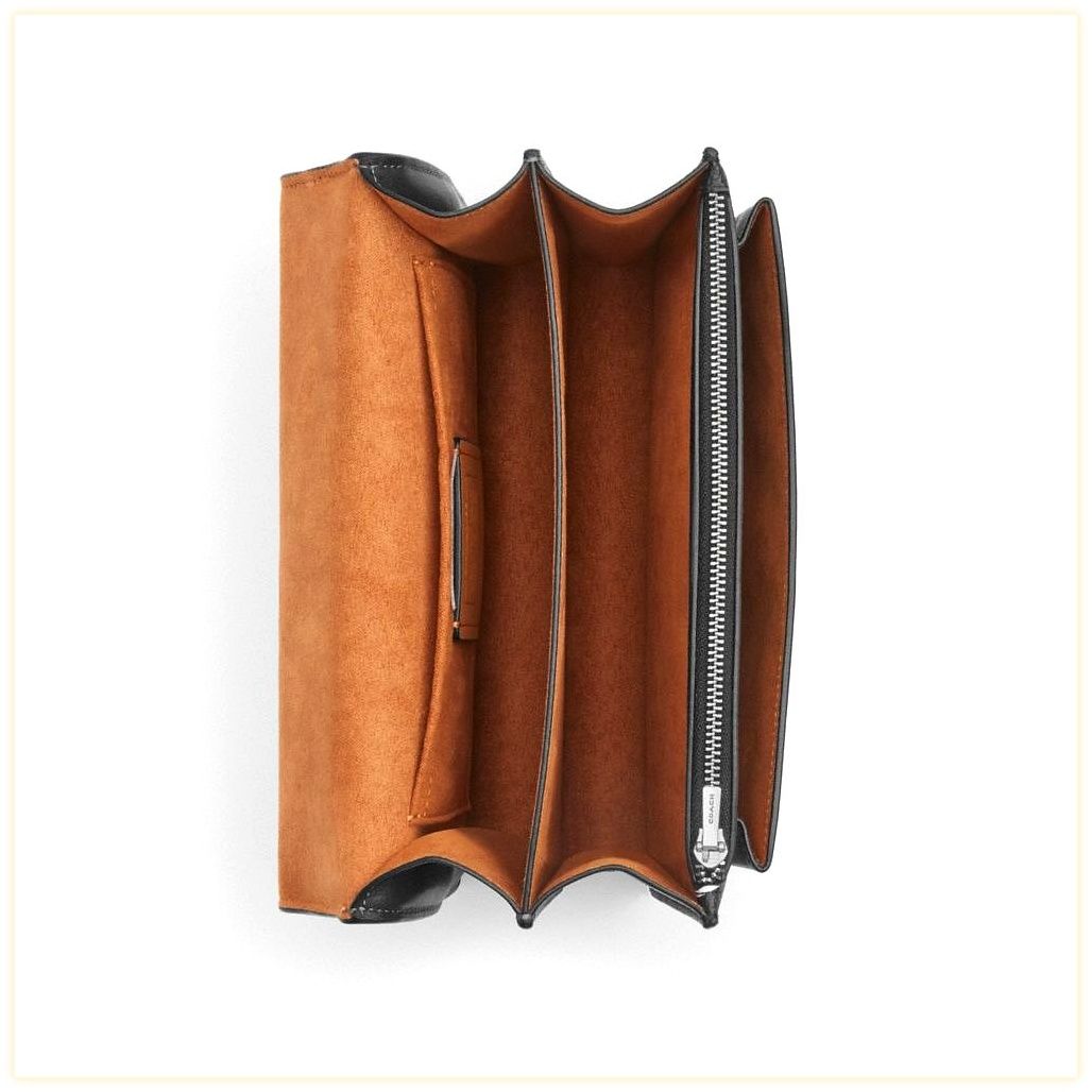 코치 Klare Crossbody Bag With Heart Bolt Print 이미지