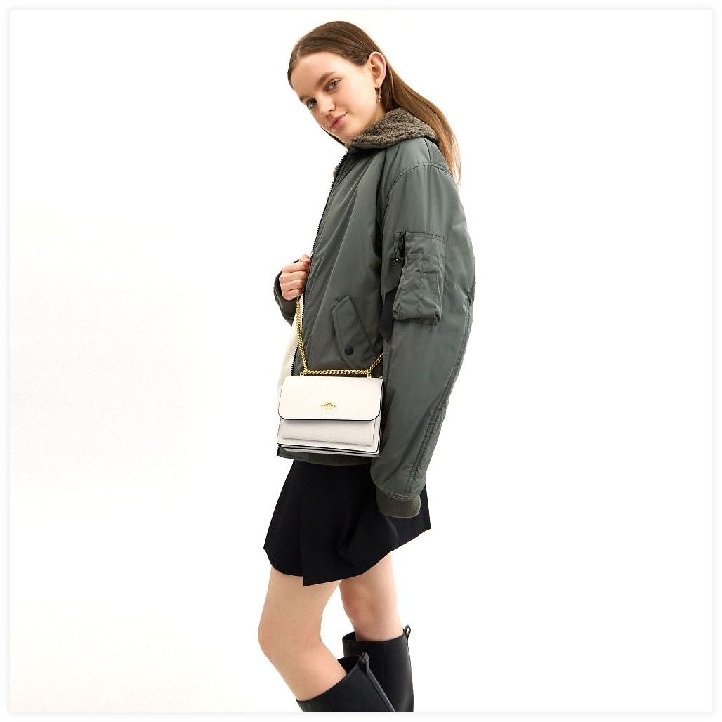 코치 Mini Klare Crossbody Bag 이미지