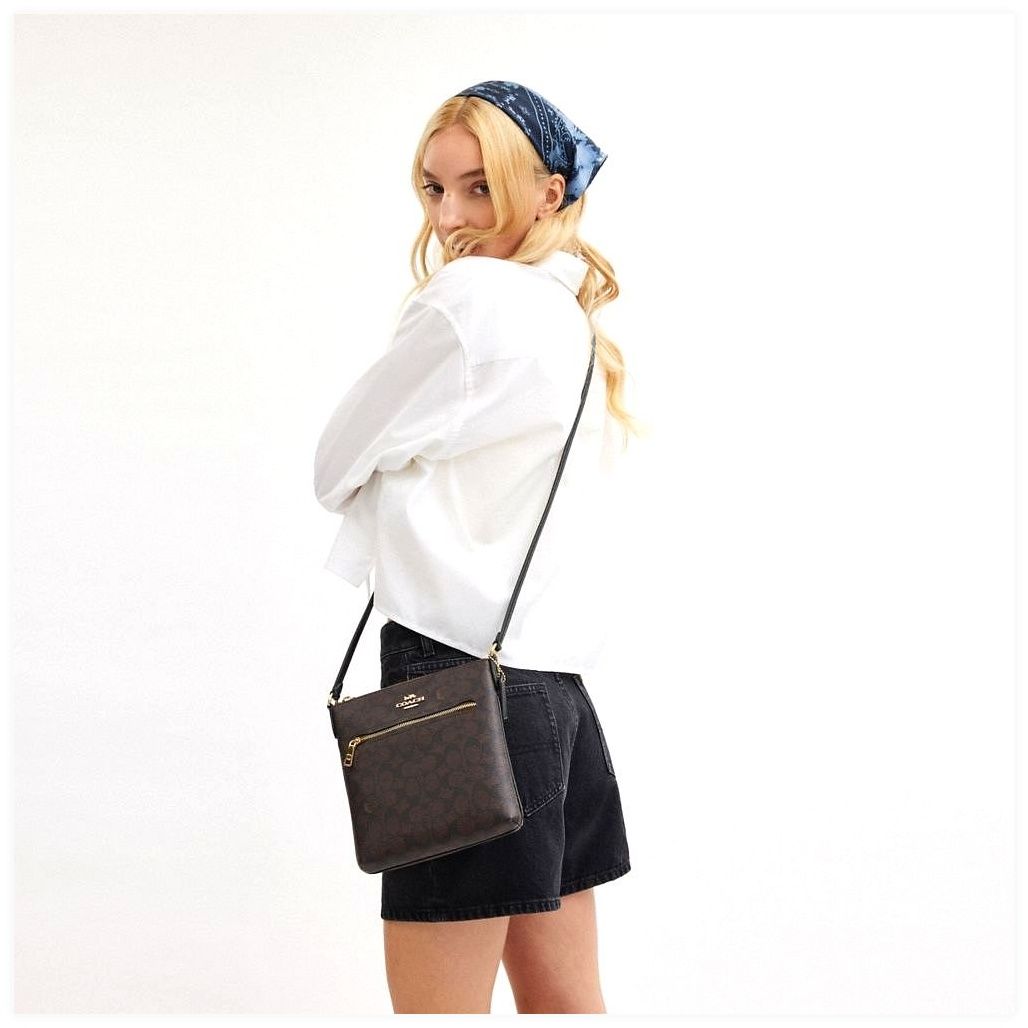 코치 Mini Rowan File Bag In Signature Canvas 이미지