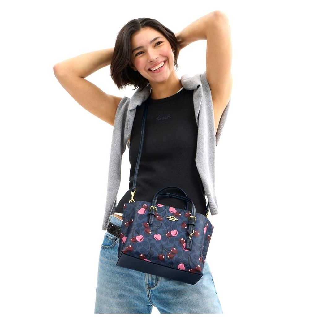 코치 Mollie Tote Bag 25 In Signature Canvas With Cherry Print 이미지