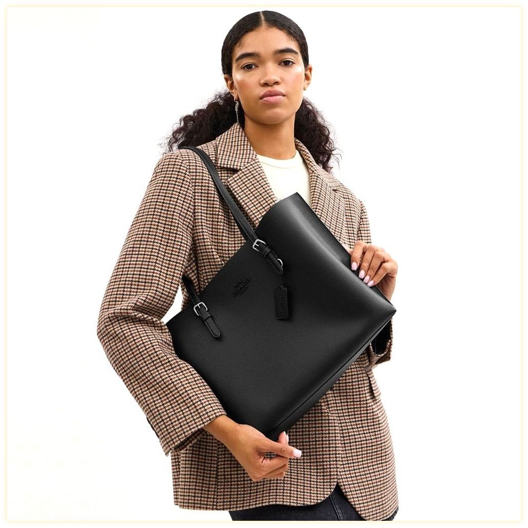 코치 Mollie Tote Bag 이미지