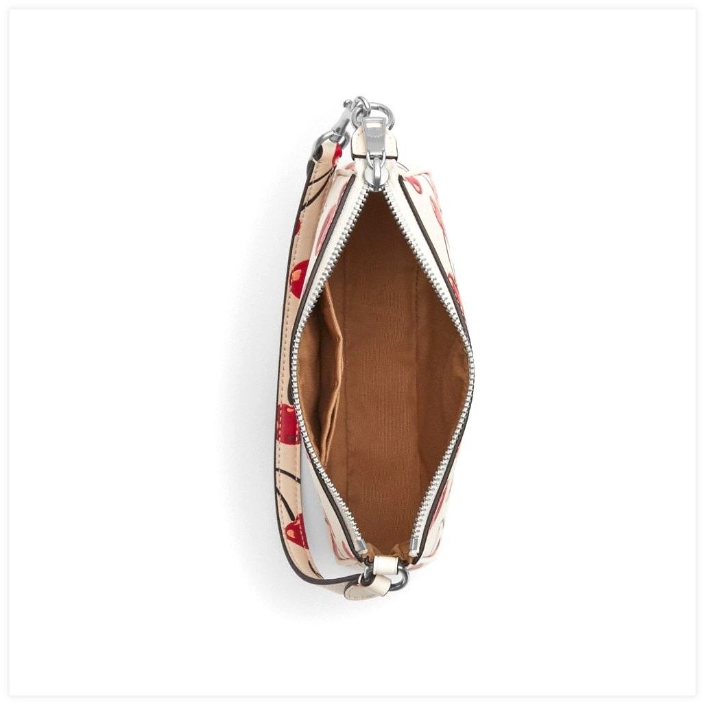 코치 Nolita 19 With Cherry Print 이미지