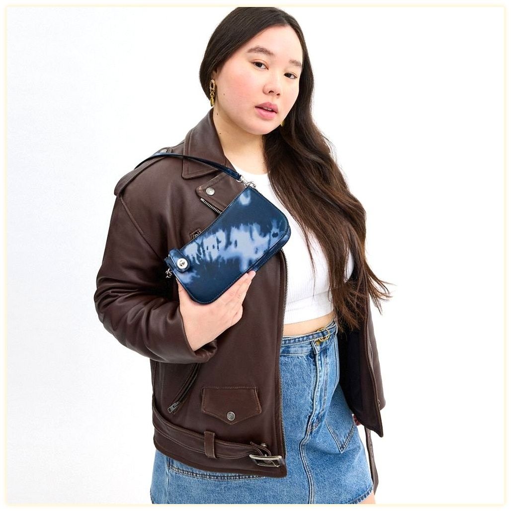 코치 Penn Shoulder Bag With Tie Dye Print 이미지