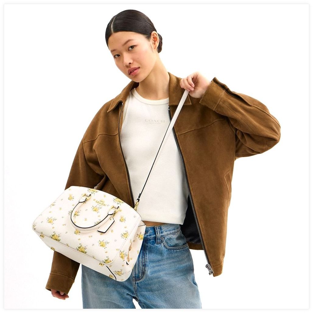 코치 Savannah Carryall Bag With Floral Print 이미지