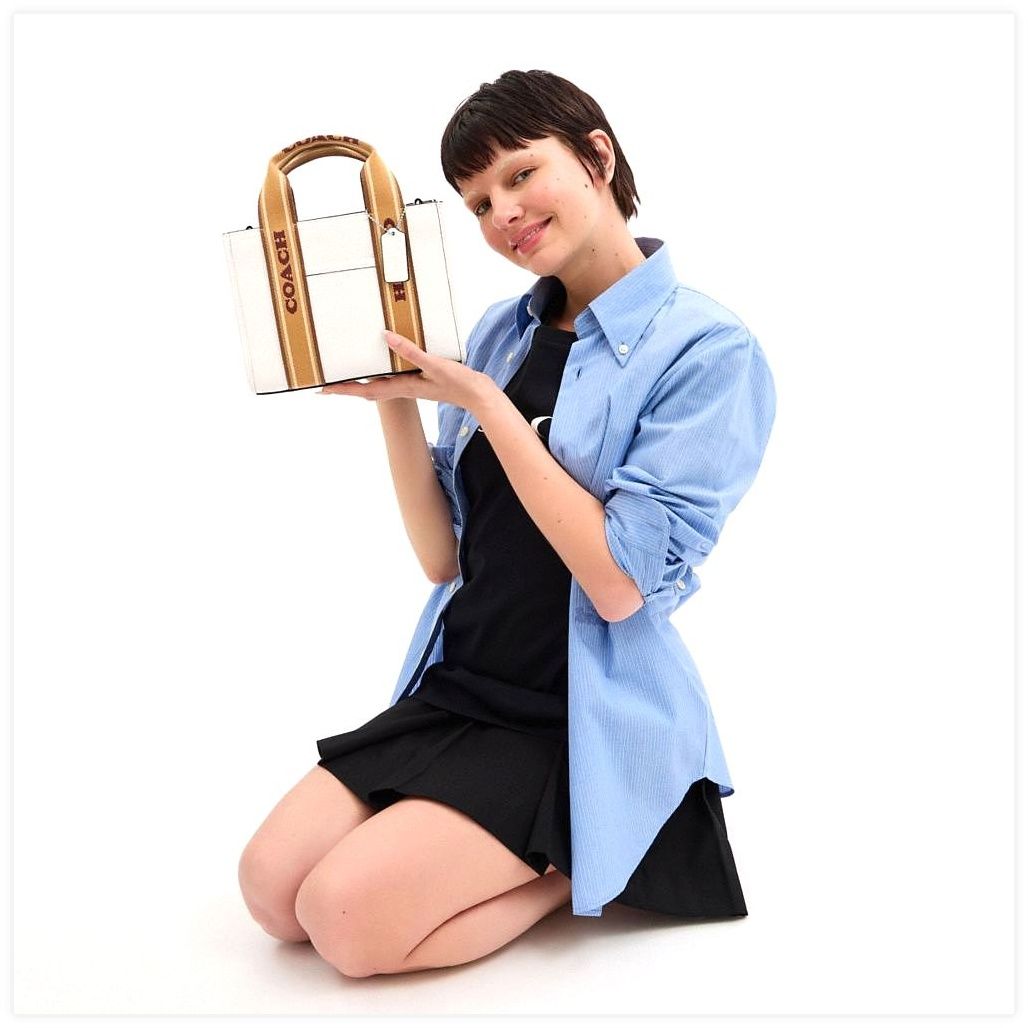코치 Smith Tote Bag 24 이미지