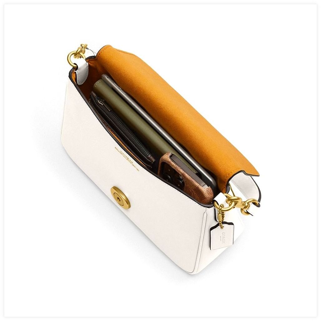 코치 Soft Tabby Shoulder Bag 이미지