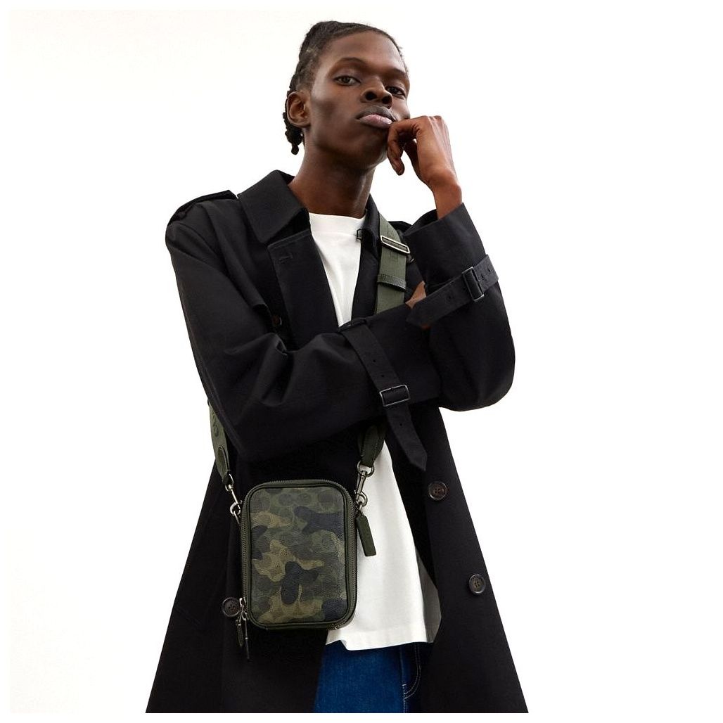 코치 Stanton Crossbody In Signature Camo Print 이미지