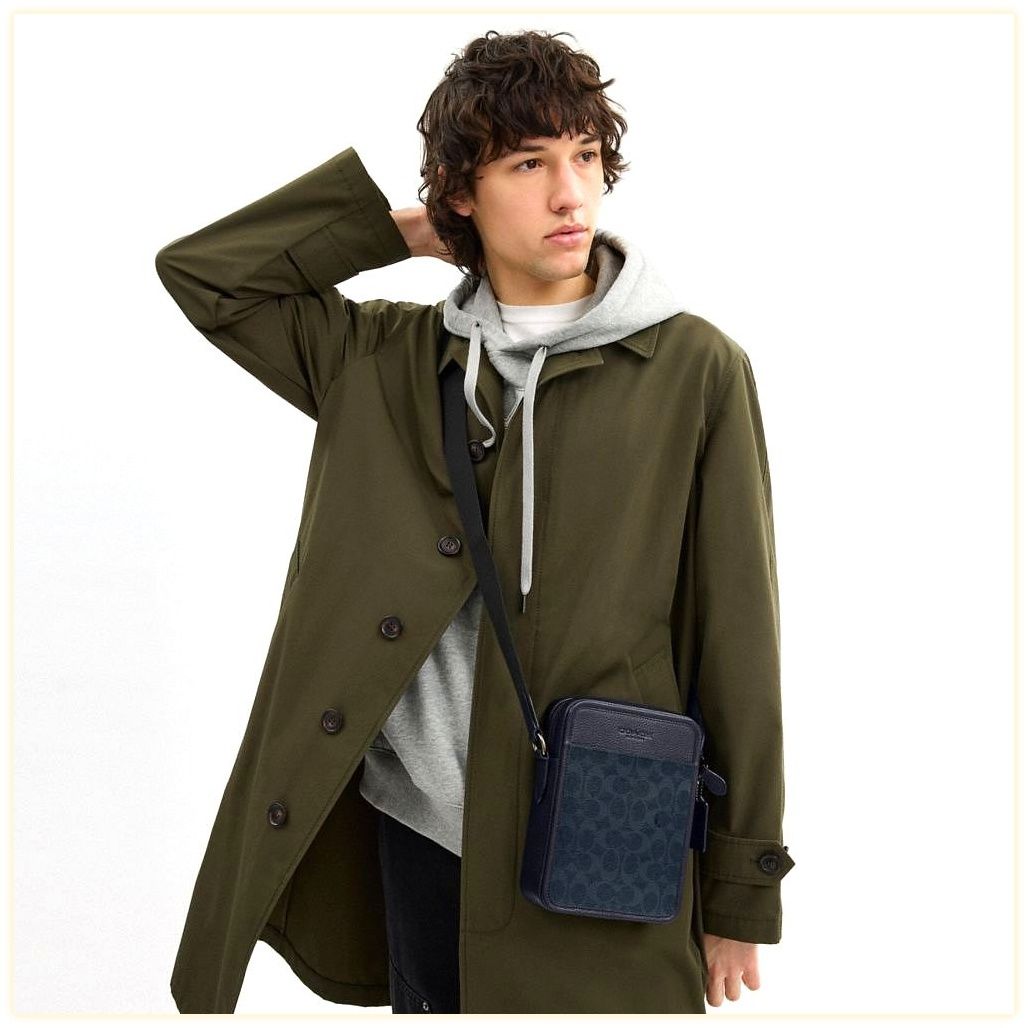 코치 Sullivan Crossbody Bag In Signature Canvas 이미지