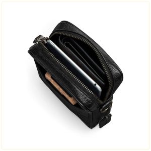 코치 시그니처 크로스백: 20대 여자 가방 추천, 60% 할인 득템 후기 (CAT79-QBA5F) 이미지