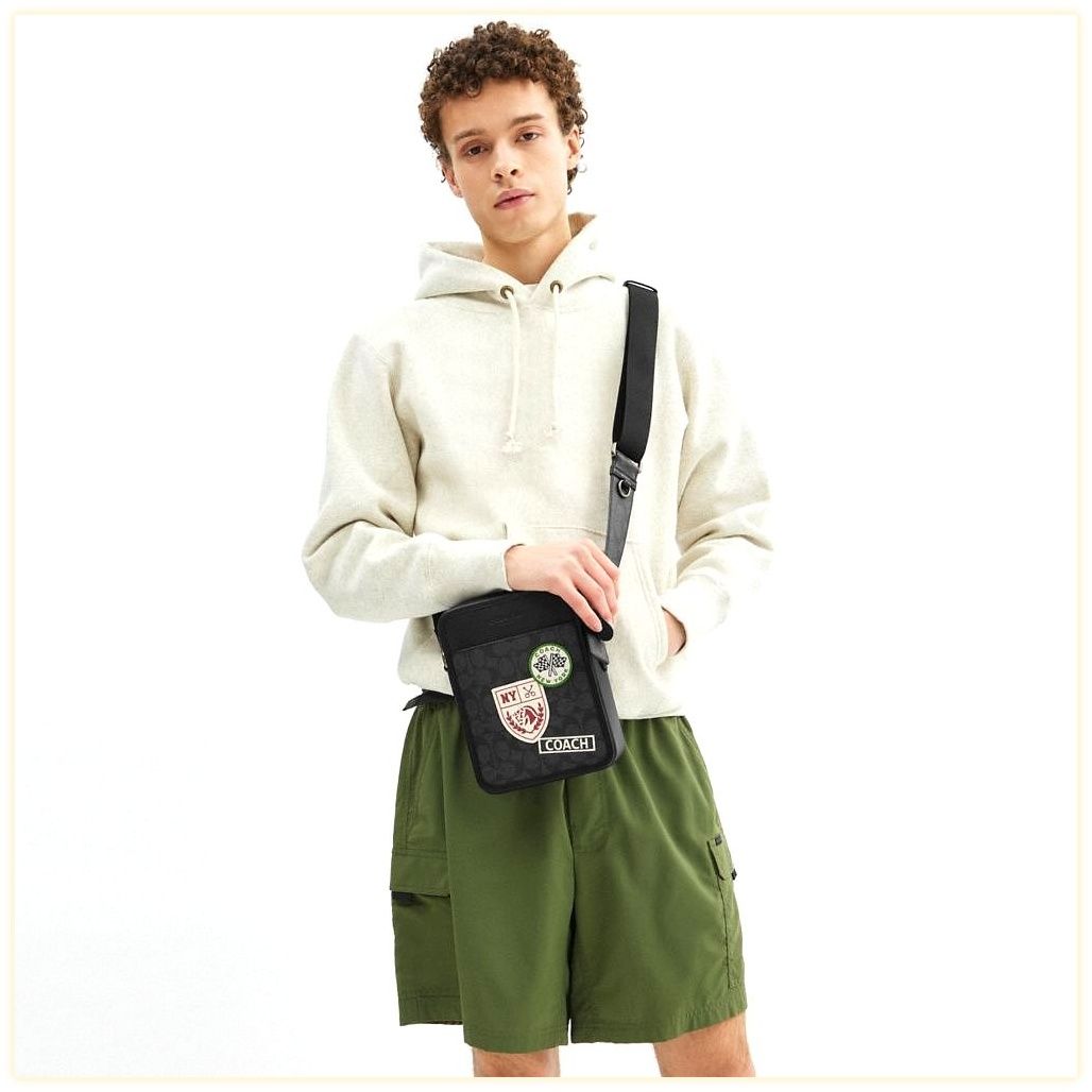 코치 Sullivan Crossbody Bag In Signature Canvas With Patches 이미지