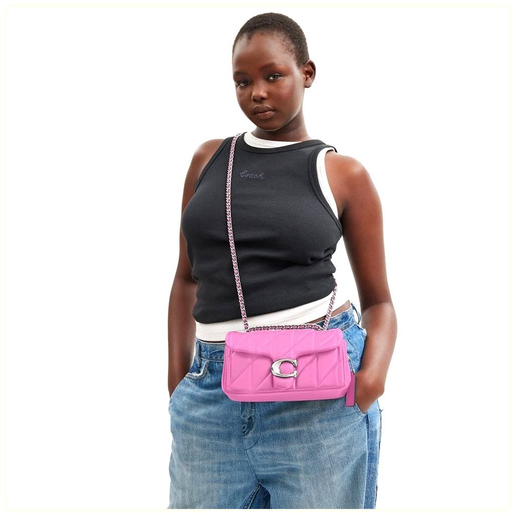 코치 Tabby Shoulder Bag 20 With Pillow Quilting 이미지