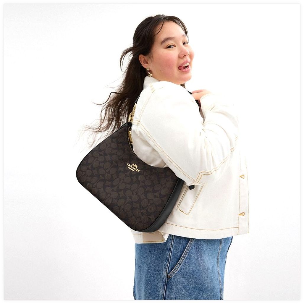코치 Teri Hobo Bag In Signature Canvas 이미지