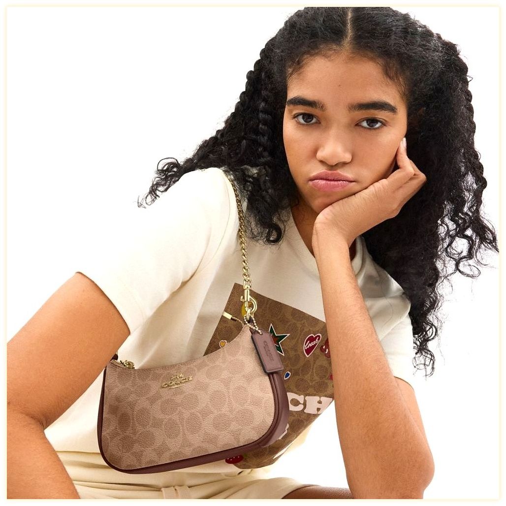 코치 Teri Mini Crossbody Bag In Signature Canvas 이미지