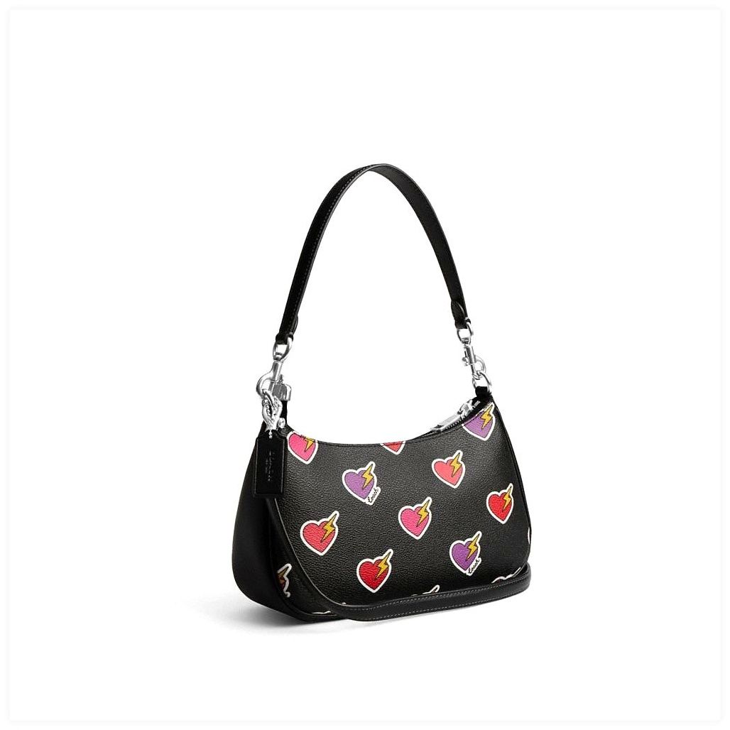 코치 Teri Shoulder Bag With Heart Bolt Print 이미지