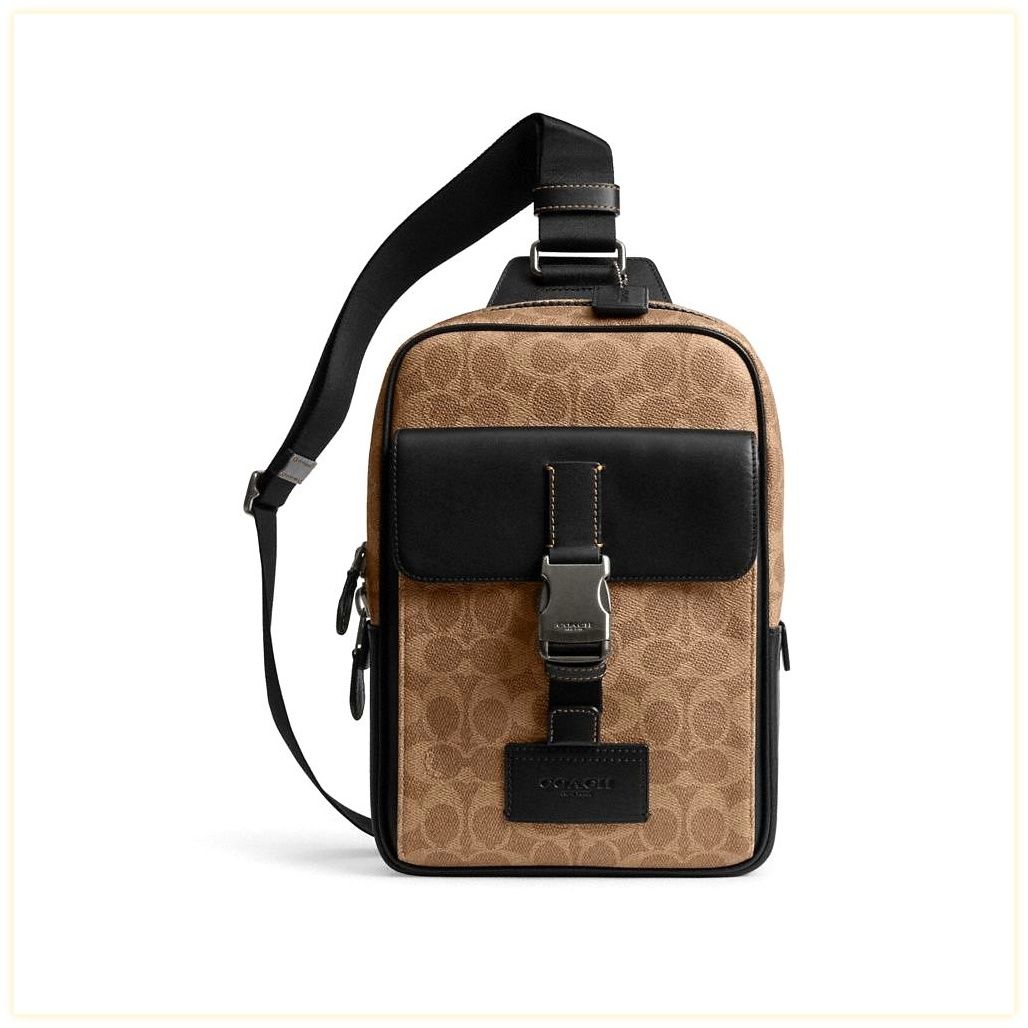 코치 Track Pack In Signature Canvas 이미지