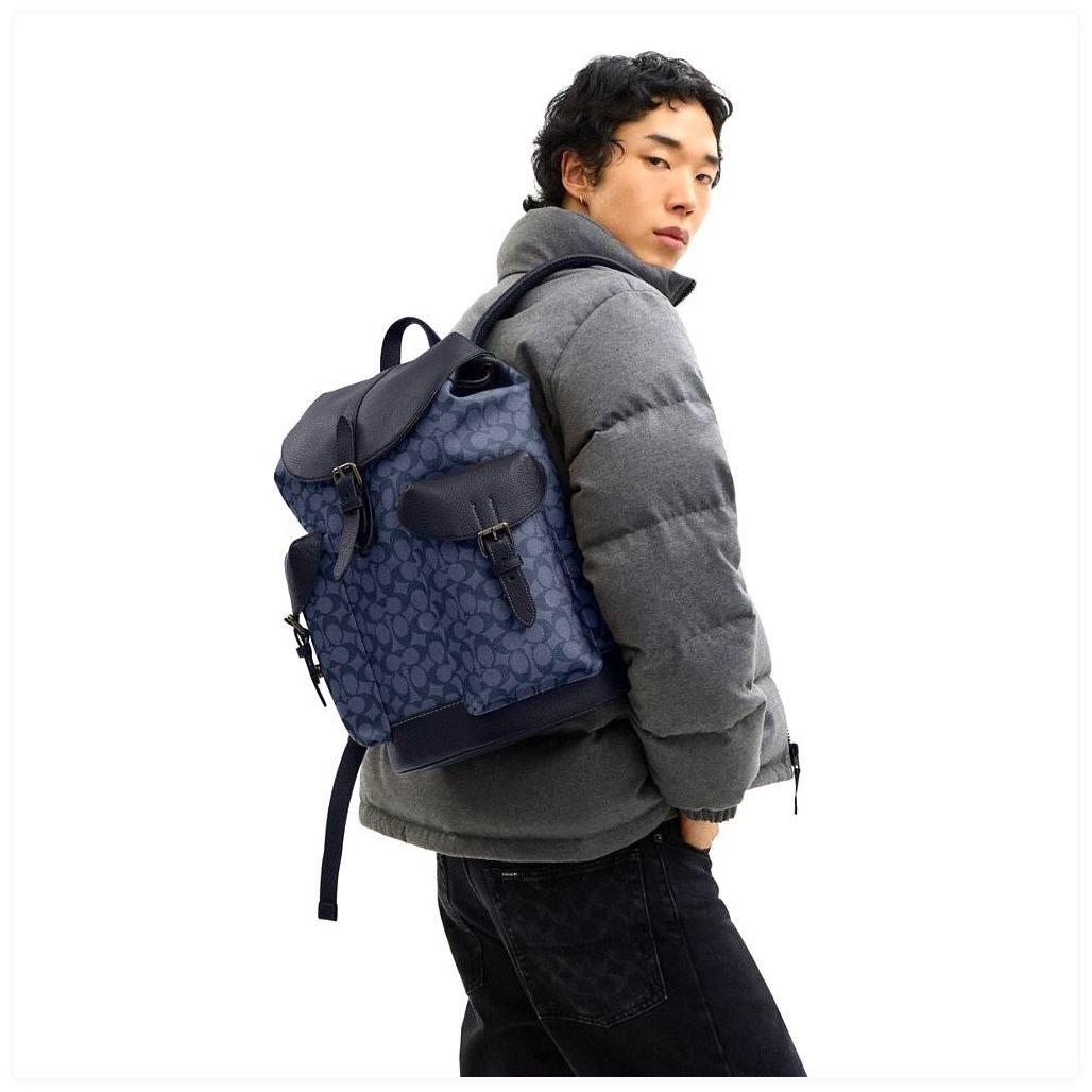 코치 Warner Backpack In Signature Canvas 이미지